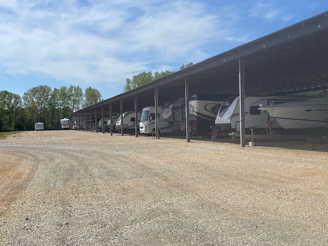 More Photos Of 160 Lake Shore Dr, Cropwell Self Storage For Sale