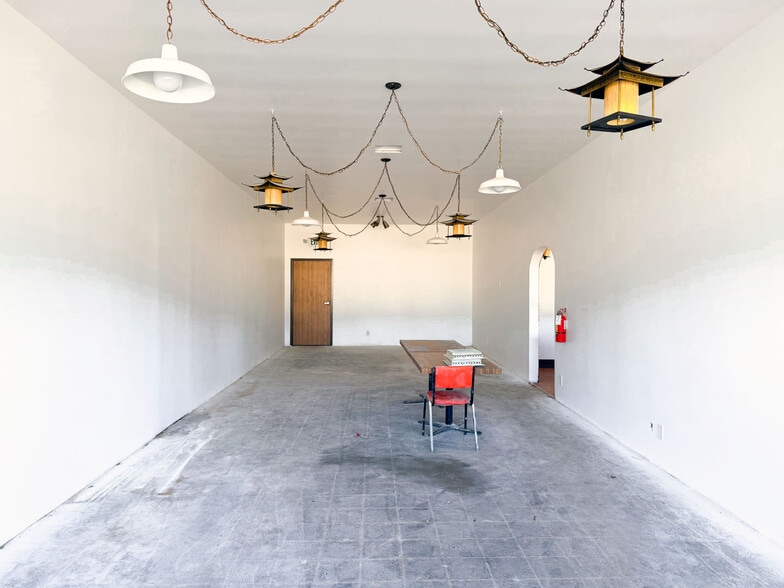 More Photos Of 850 W Willow St, Long Beach Restaurant For Lease