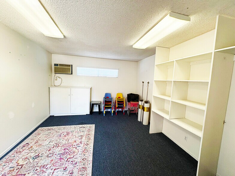 More Photos Of 1316 Lyndon St, South Pasadena Religious Facility For Lease
