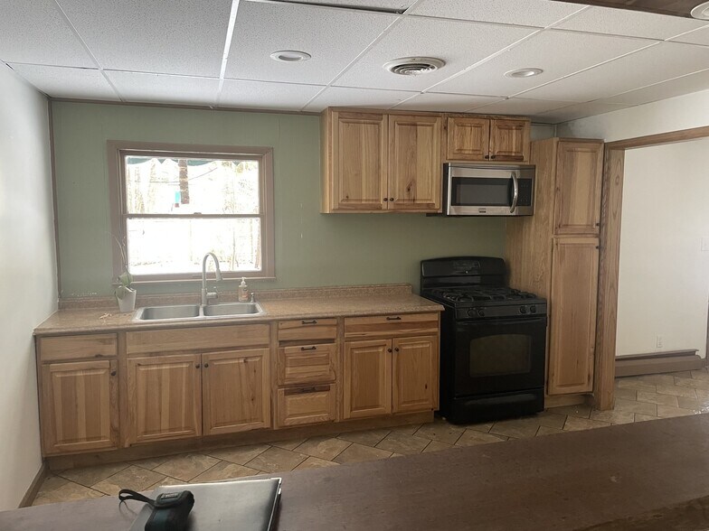 More Photos Of 28 Old Colony Rd, Gaylord Industrial For Sale