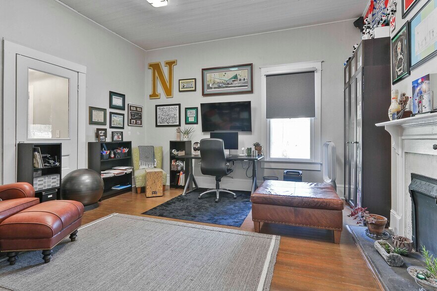 More Photos Of 53 Washington St, Fairburn Office For Sale