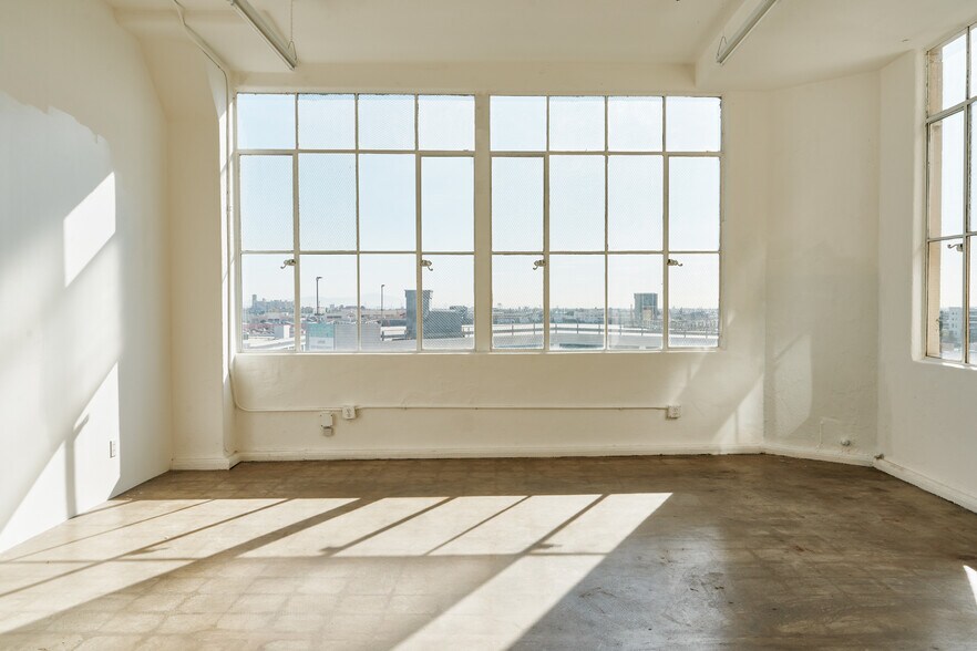 More Photos Of 1206 S Maple Ave, Los Angeles Loft Creative Space For Lease
