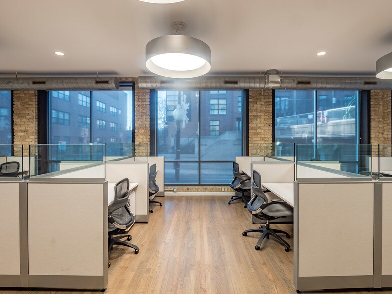 More Photos Of 1755 N Damen Ave, Chicago Office Residential For Lease