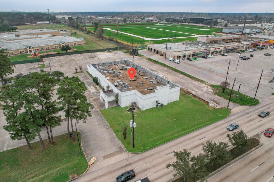 More Photos Of 2103 Cypress Creek Pky, Houston Bar For Sale