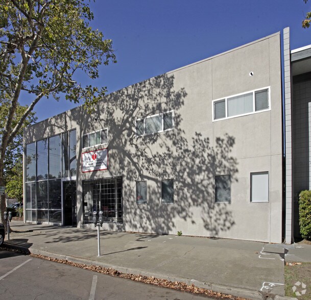 More Photos Of 2007 O St, Sacramento Office For Lease