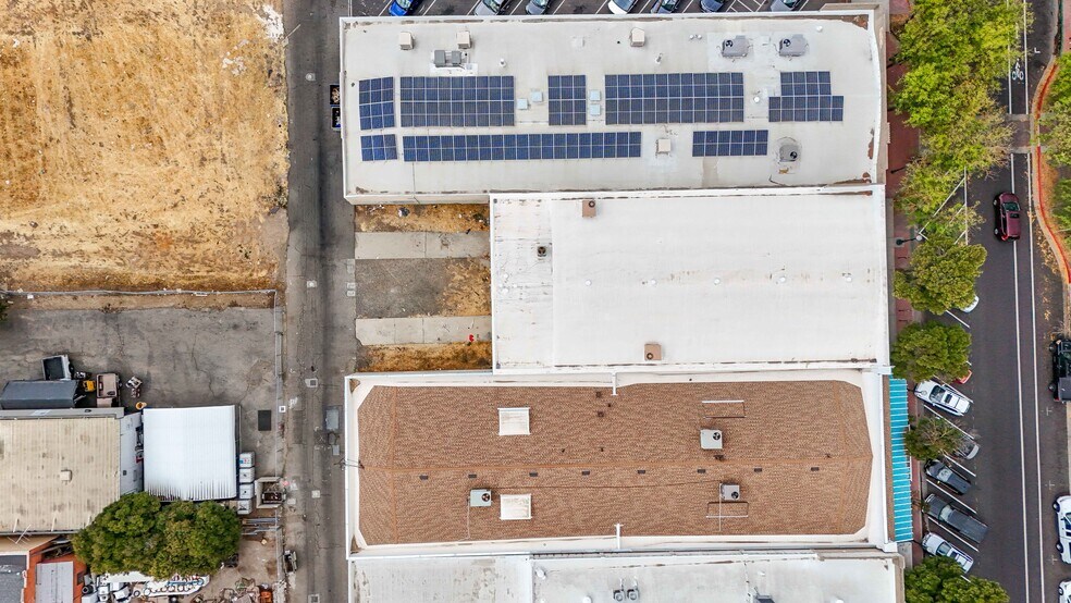 More Photos Of 328-332 W Main St, Merced Storefront For Lease