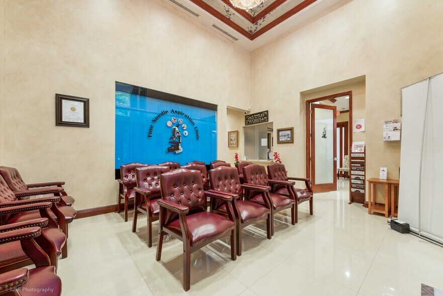 More Photos Of 135 San Lorenzo Ave, Coral Gables Office For Sale