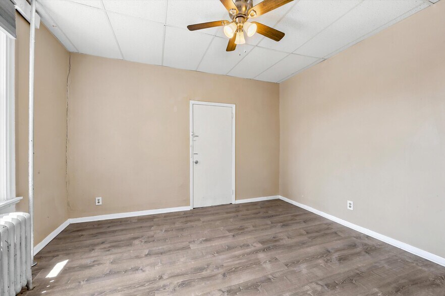More Photos Of 401 S Springfield Rd, Clifton Heights Storefront Retail Residential For Sale