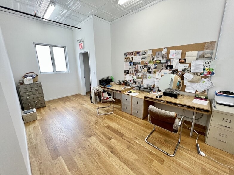 More Photos Of 119 42nd St, Brooklyn Warehouse For Sale
