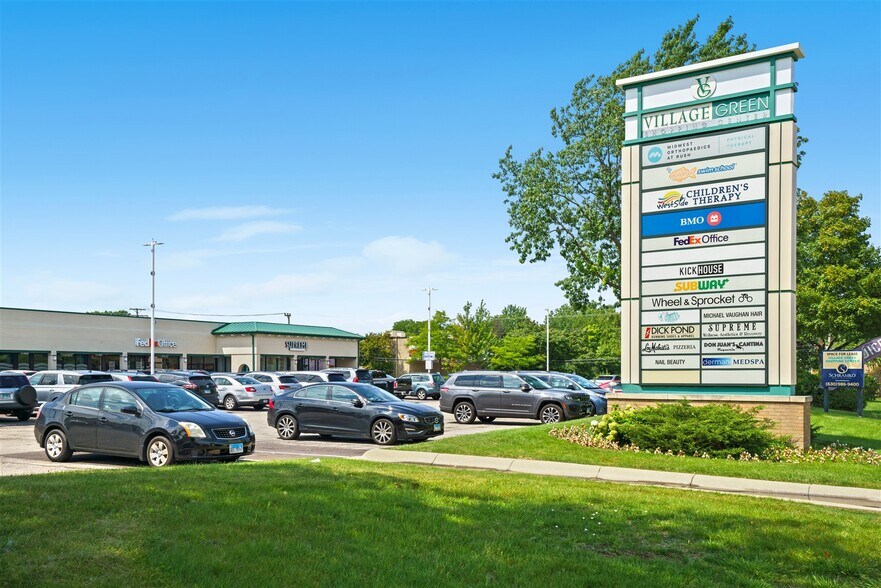 More Photos Of 648-678 N Northwest Hwy, Park Ridge Storefront For Sale