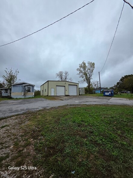 More Photos Of 3300 A Blue Hill Rd, Rogers Industrial For Sale