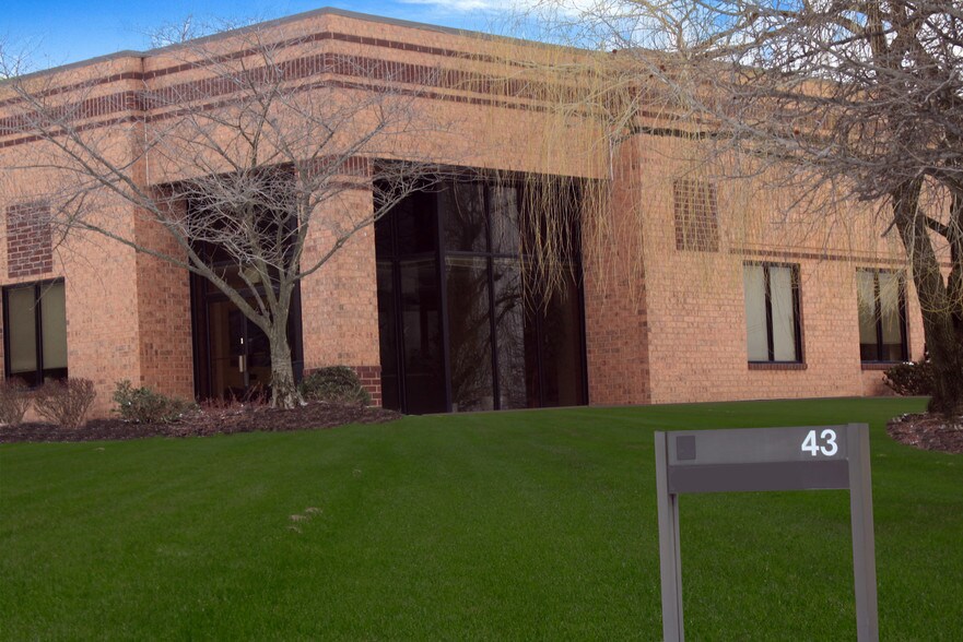 More Photos Of 41 General Warren Blvd, Malvern Flex For Lease