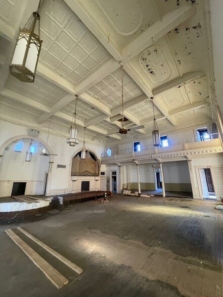 More Photos Of 1201 Abercorn St, Savannah Restaurant For Sale