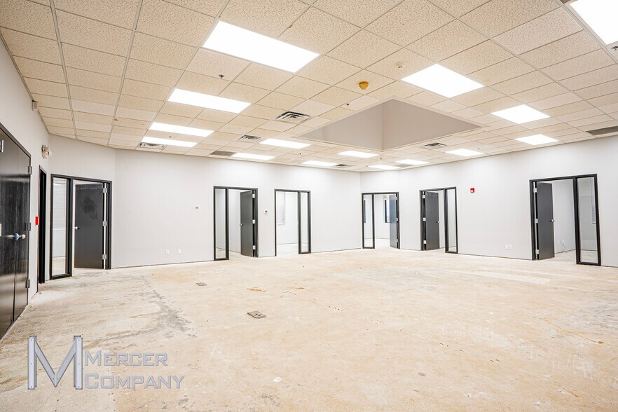 More Photos Of 2320 Michigan Ct, Arlington Light Distribution For Lease