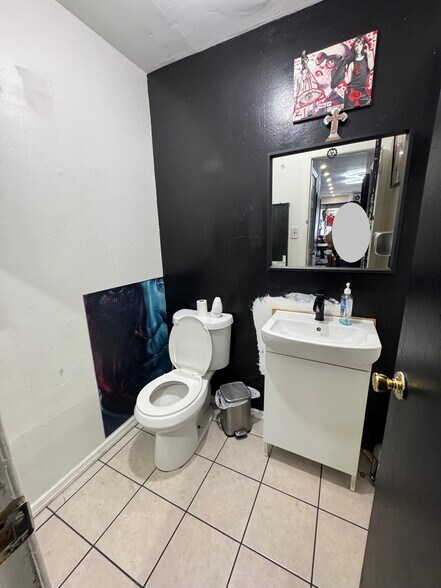 More Photos Of 129-07 Liberty Ave, South Richmond Hill Storefront Retail Residential For Sale