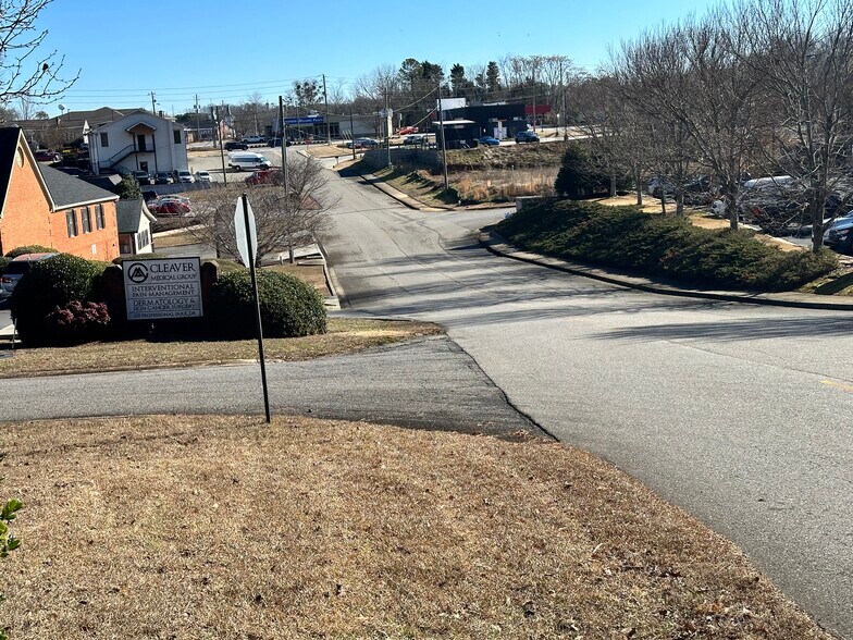 More Photos Of 100 Professional Park Dr, Cumming Office For Lease