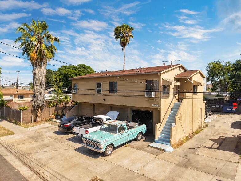 More Photos Of 11234 Hatteras St, North Hollywood Apartments For Sale