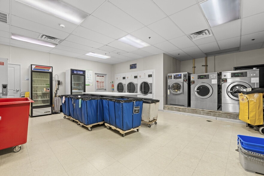 More Photos Of 3115 Central Mall Dr, Port Arthur Hotel For Sale
