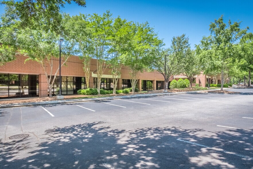 More Photos Of 3860 Faber Place Dr, North Charleston Office For Lease