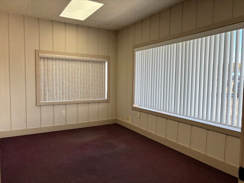 More Photos Of 1947 N Lapeer Rd, Lapeer Freestanding For Lease
