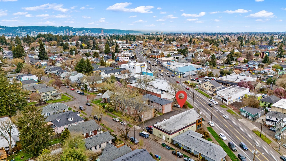 More Photos Of 5700 SE Foster Rd, Portland Storefront Retail Office For Sale