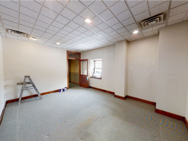 More Photos Of 818 State St, Erie Storefront Retail Office For Sale