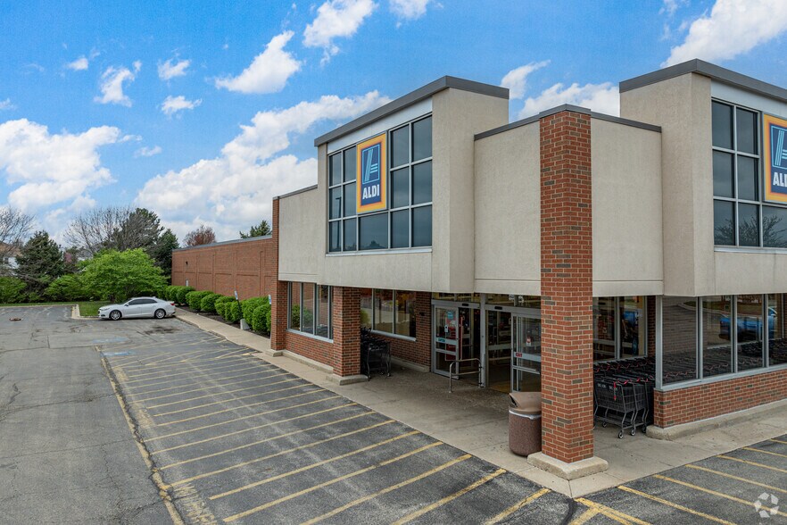 Primary Photo Of 13550 S Route 59, Plainfield Supermarket For Sale