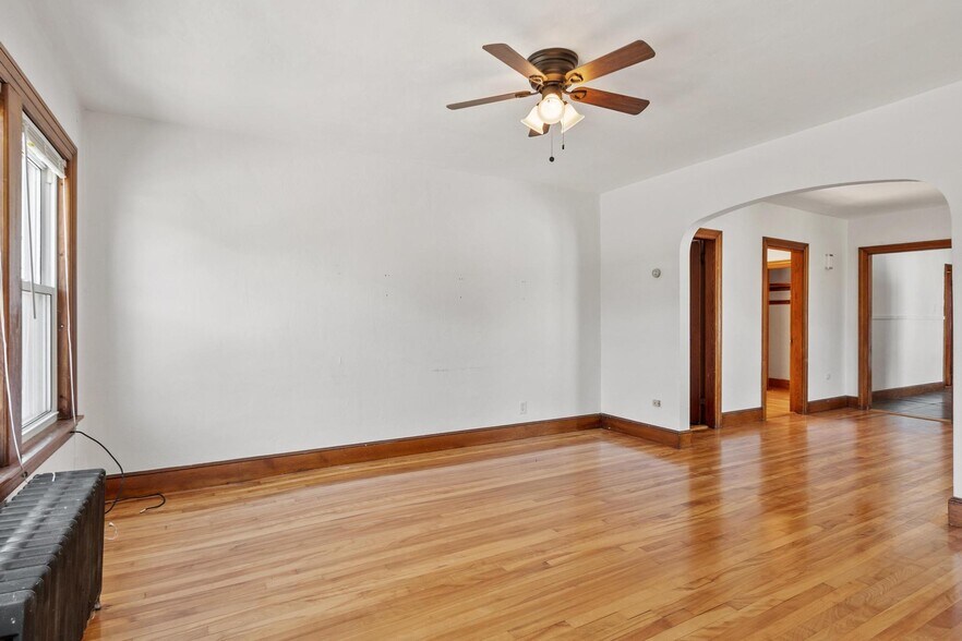 More Photos Of 158 Fairhaven Rd, Worcester Storefront Retail Residential For Sale
