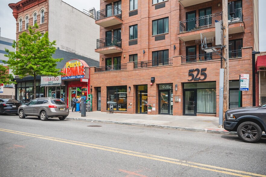 More Photos Of 525 Myrtle Ave, Brooklyn Apartments For Sale
