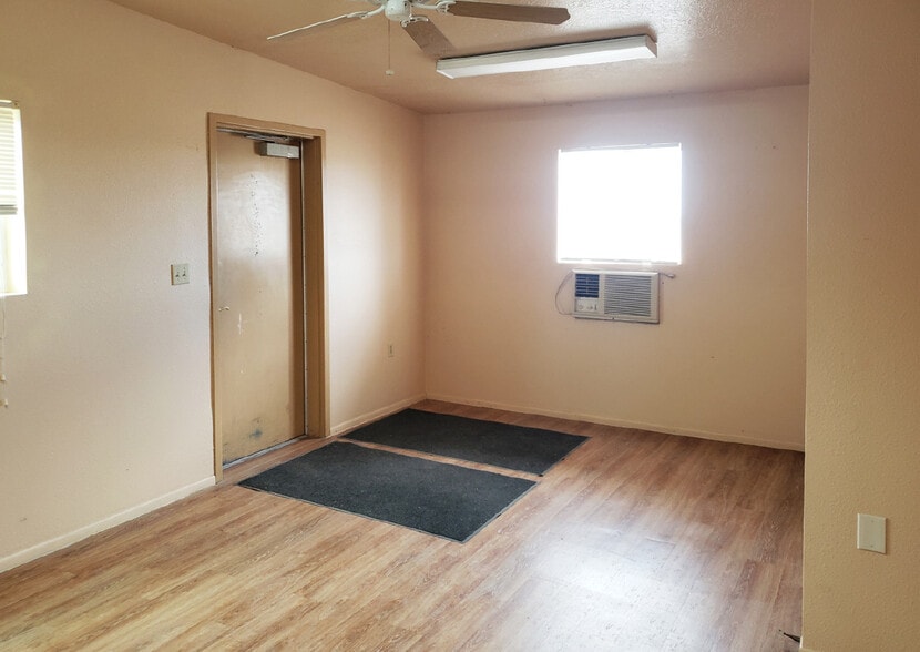 More Photos Of 71 Rainbow Rd, Edgewood Warehouse For Sale