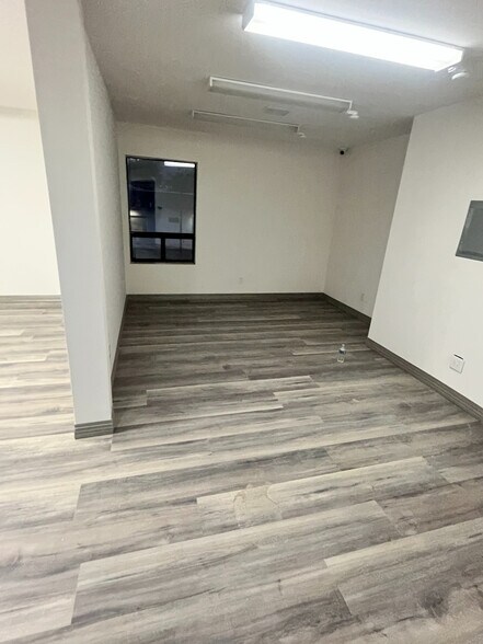 More Photos Of 11940 Palm Dr, Desert Hot Springs Loft Creative Space For Sale