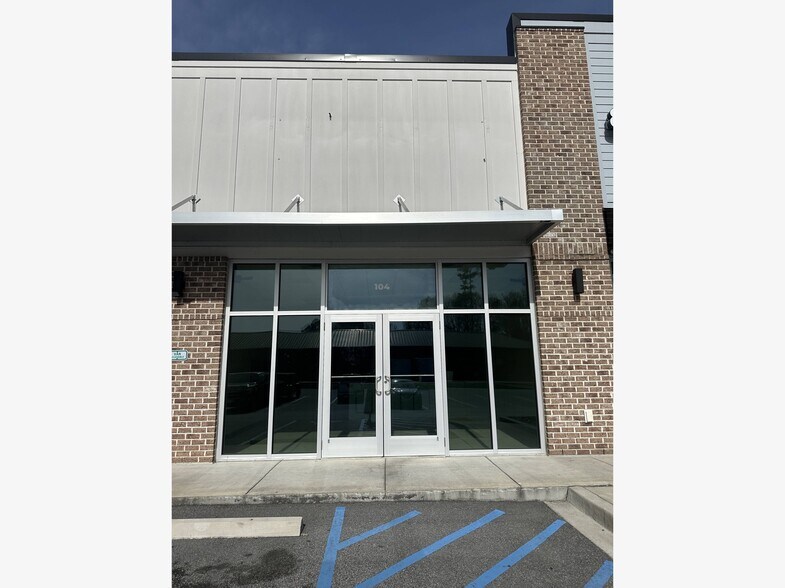 More Photos Of 8636 Dorchester Rd, North Charleston Storefront For Lease