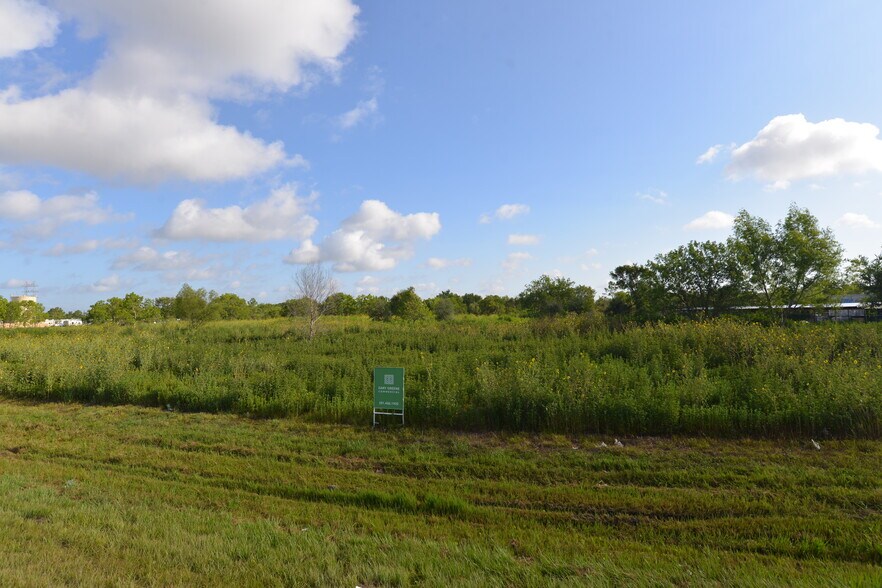 More Photos Of 0 Highway 6, Rosharon Land For Sale
