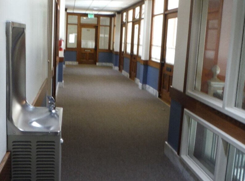 More Photos Of 202 Pacific Ave, Bremerton Office For Lease