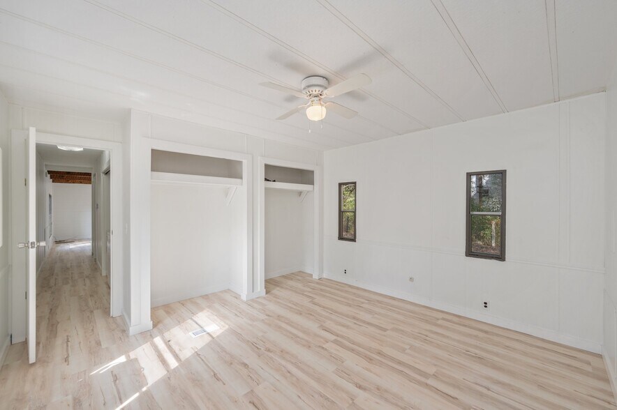 More Photos Of 341 Madison St, Freeport Multifamily For Sale