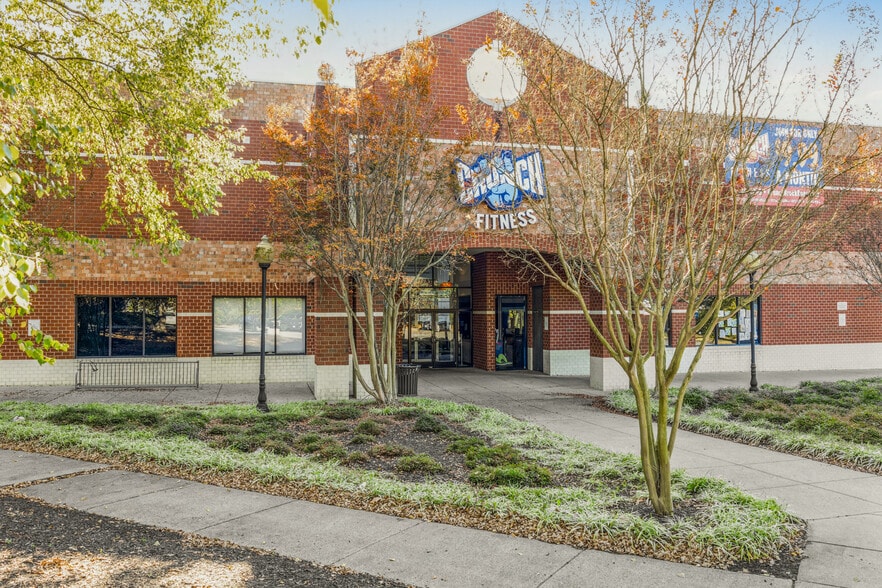 More Photos Of 5620-5750 Brook Rd, Richmond Unknown For Lease