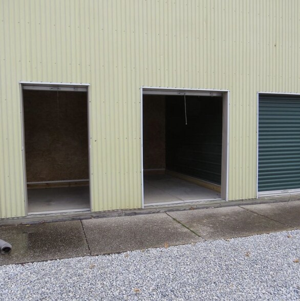 More Photos Of 1228 W 15th St, Lorain Freestanding For Lease