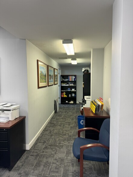 More Photos Of 1900 Manakin Rd, Manakin Sabot Office For Lease