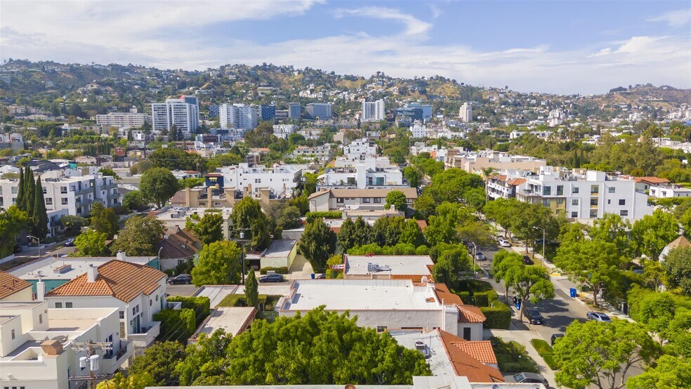 More Photos Of 745 N Croft Ave, Los Angeles Apartments For Sale