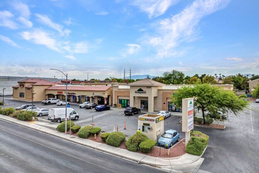 More Photos Of 5355 S Decatur Blvd, Las Vegas General Retail For Sale