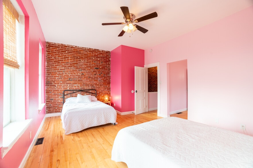 More Photos Of 1701-1709 S 9th St, Saint Louis Apartments For Sale