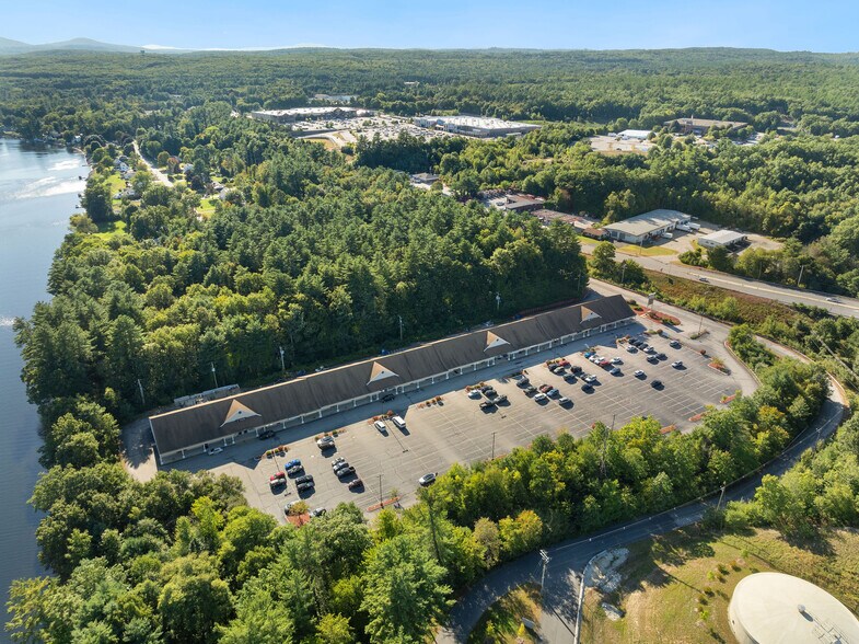 More Photos Of 11 Kimball Dr, Hooksett Freestanding For Lease