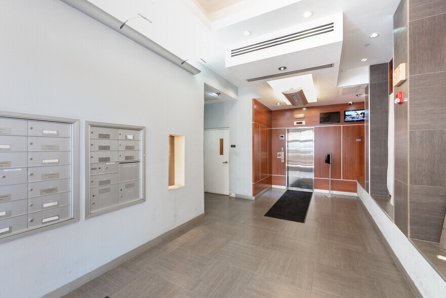 More Photos Of 309 23rd St, Miami Beach Office For Lease
