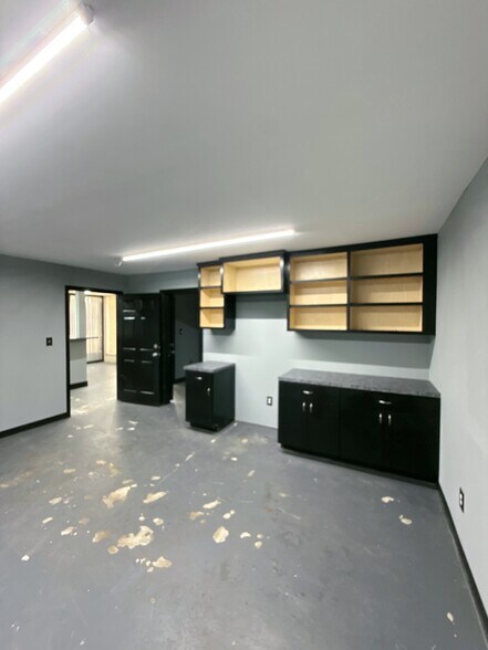 More Photos Of 4127 Weslow St, Houston Industrial For Lease