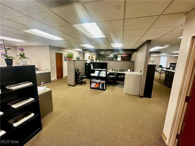 More Photos Of 2850 S Arlington Rd, Akron Office For Sale