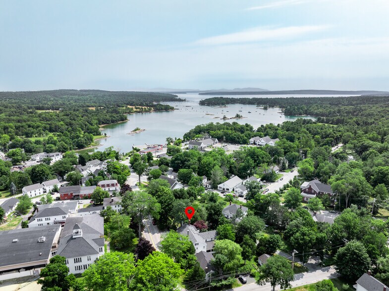 More Photos Of 40 Union St, Blue Hill Hospitality For Sale