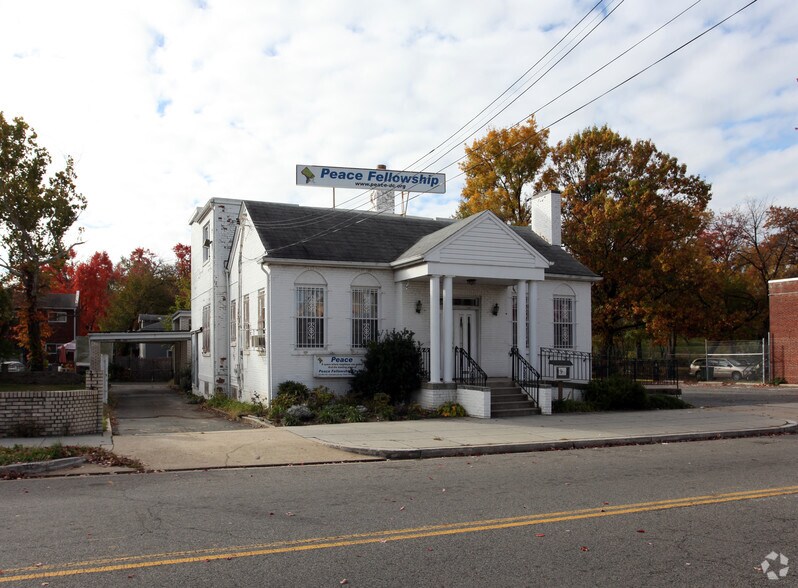Primary Photo Of 4339 Hunt Pl NE, Washington Medical For Sale