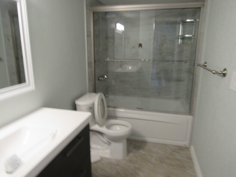 More Photos Of 115 S Lois Ave, Tampa Multifamily For Sale