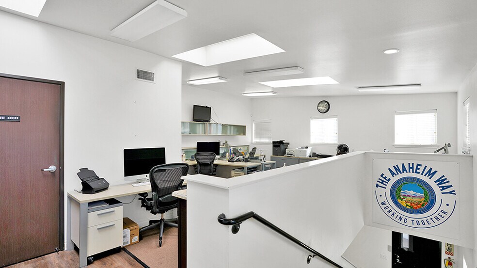 More Photos Of 611 E Adele St, Anaheim Flex For Sale