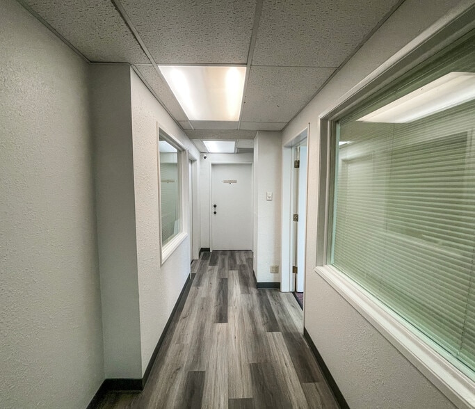 More Photos Of 18062 Irvine Blvd, Tustin Office For Sale